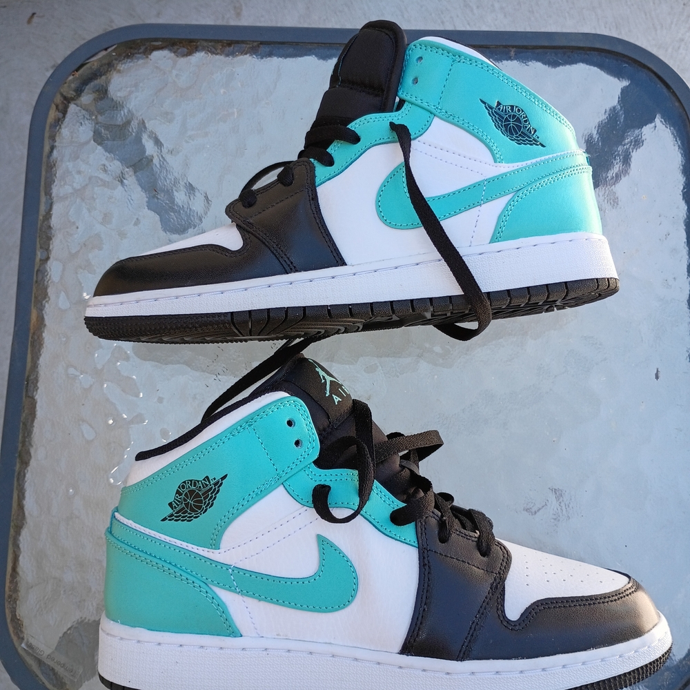 Nike Black and Turquoise High-Top Sneakers